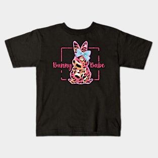 abstract pink bunny babe Kids T-Shirt